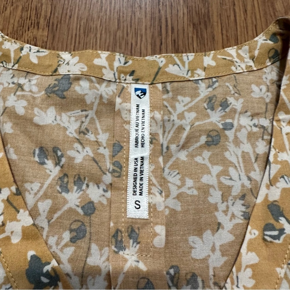 Kuhl yellow White floral shirt sleeve front buttons top Shirt cotton blend - Picture 3 of 5